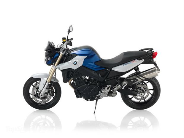 بررسی موتورسیکلت بی‌ام‌و F 800 R مدل 2015